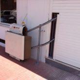 Salvaescaleras Concesionario Honda en Torrevieja