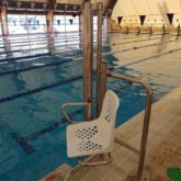 Grúa de piscina Ayuntamiento de Marbella