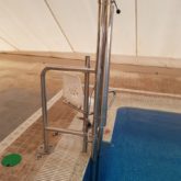 Grúa de piscina Ayuntamiento de Marbella